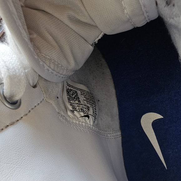 Nike Mid 77 White and Blue High-Top Sneakers - Picture 8 of 8